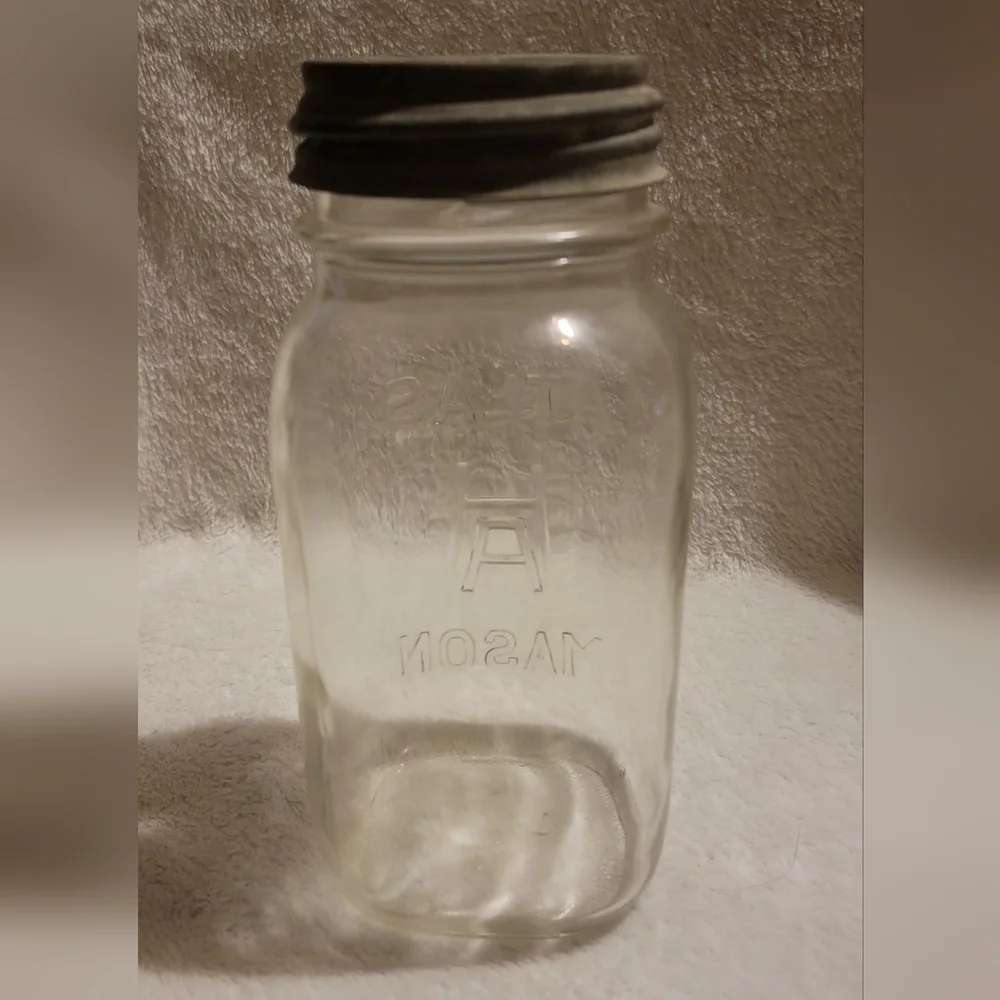 Vinatge Atlas Quart Mason Jar #12